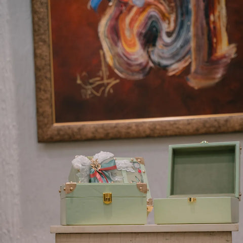 exquisite keepsake