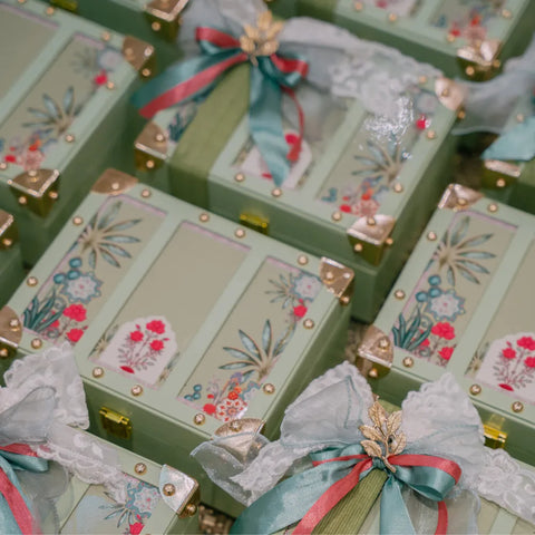 exquisite keepsake