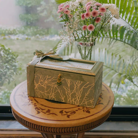 Suffah Islamic Gift Box