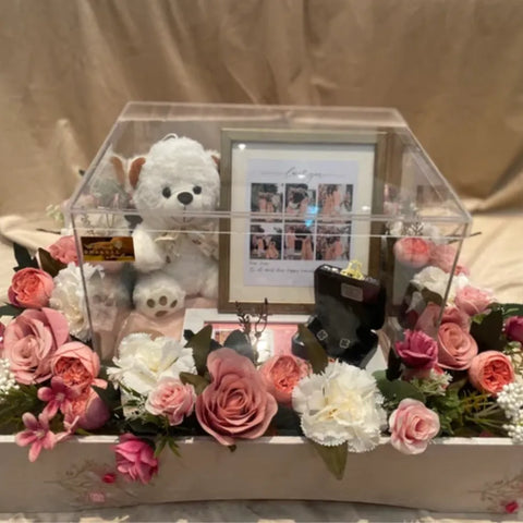 Her Royal Trove Gift Tray