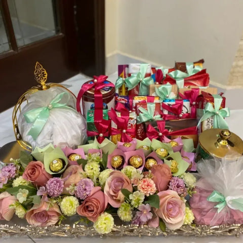 Taste of Femininity Gift Tray