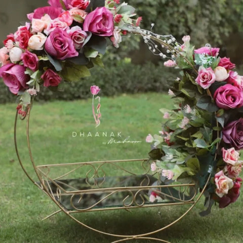 Rosy Gift Carriage