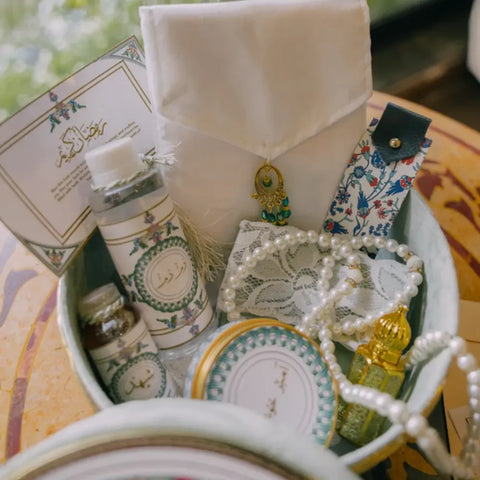 Shaan e Gumbad Gift Box