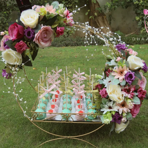 Tempting Carriage Tray