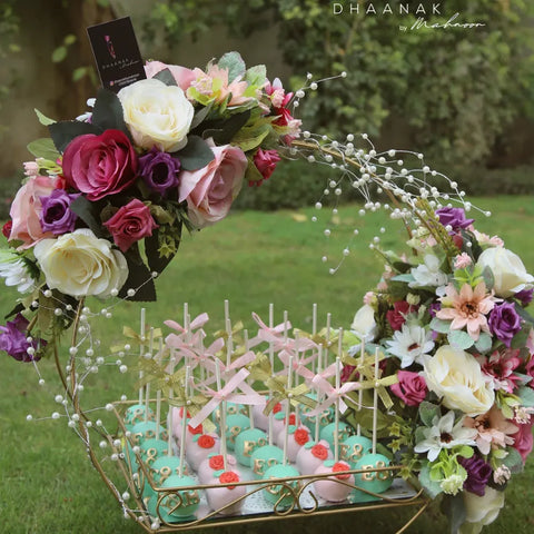 Tempting Carriage Tray