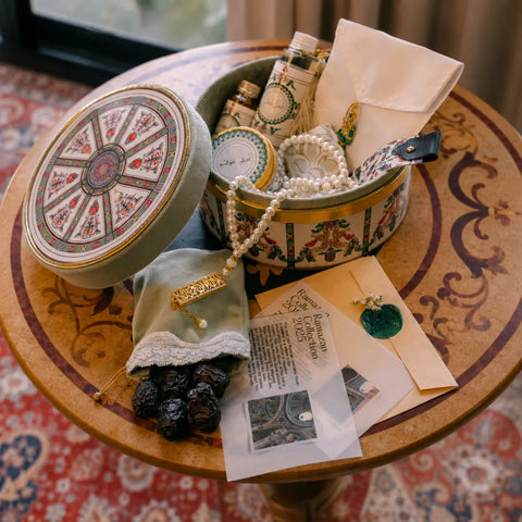 Shaan e Gumbad Gift Box