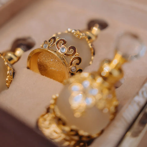 Scents of Sacred Memories