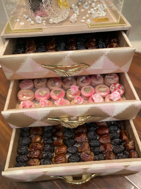Teddy’s Pearl Box